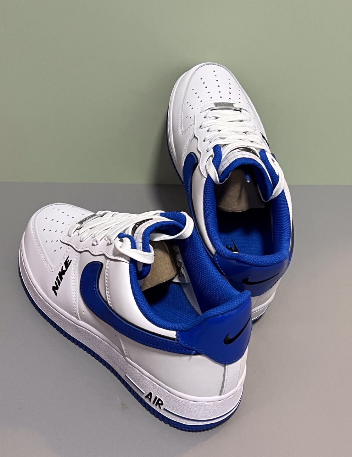 新品未使用 箱付 NIKE AIRFORCE1 LOW 07 LV8 ナイキ　ゲームロイヤル22