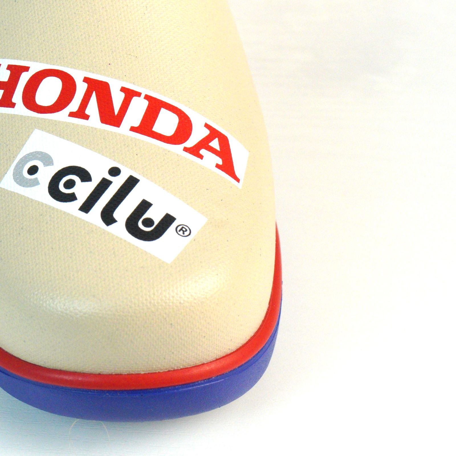 【Honda限定コラボ】全天候型の防水シューズ｜ホンダ×チルのコーヒースニーカー Honda限定コラボ】全天候型の防水シューズ｜ホンダ×チルの