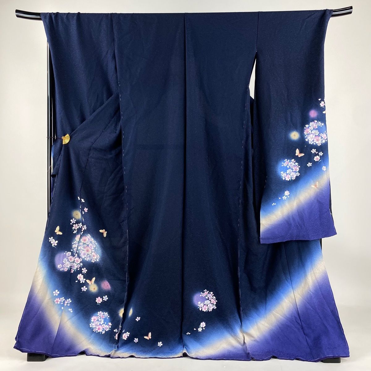 振袖 身丈176cm 裄丈74.5cm 未仕立て 仮絵羽 桜 蝶 銀通し 金彩 濃紺 正絹