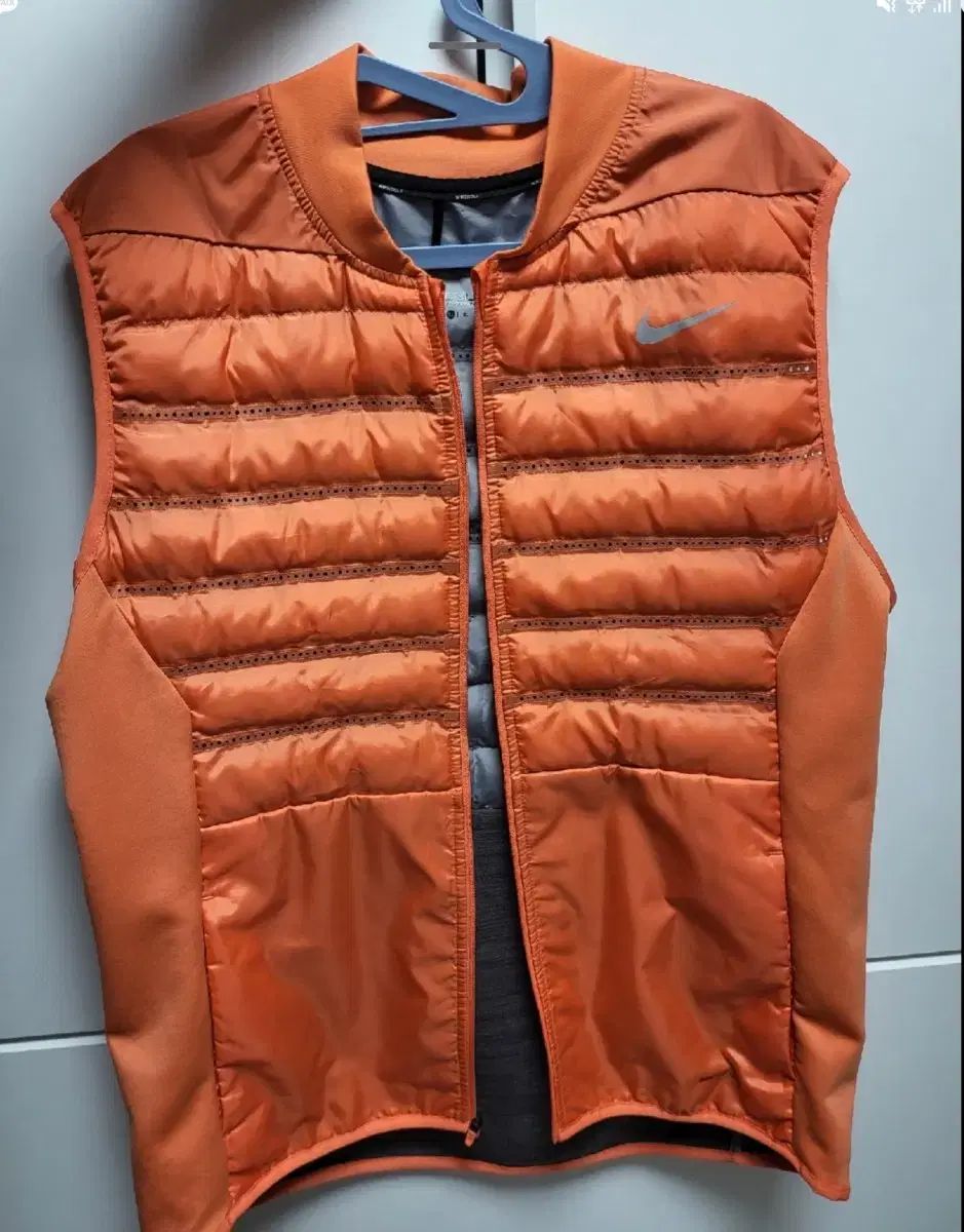 NIKE ナイキ AEROLOFT エアロロフト ランニング ダウンベスト ナイキ