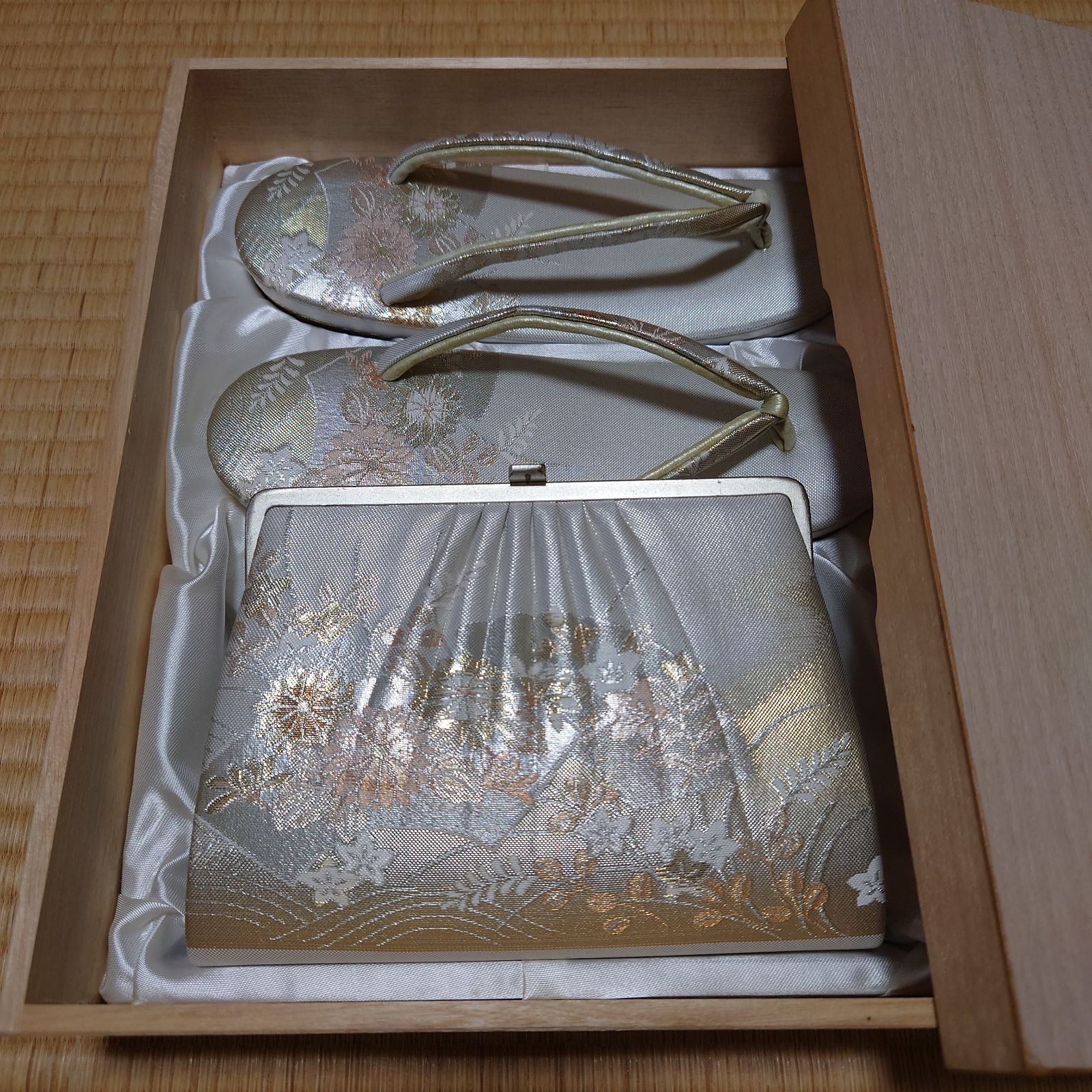 在庫整理セール中】【少し訳あり】佐賀錦草履バックセット 和装