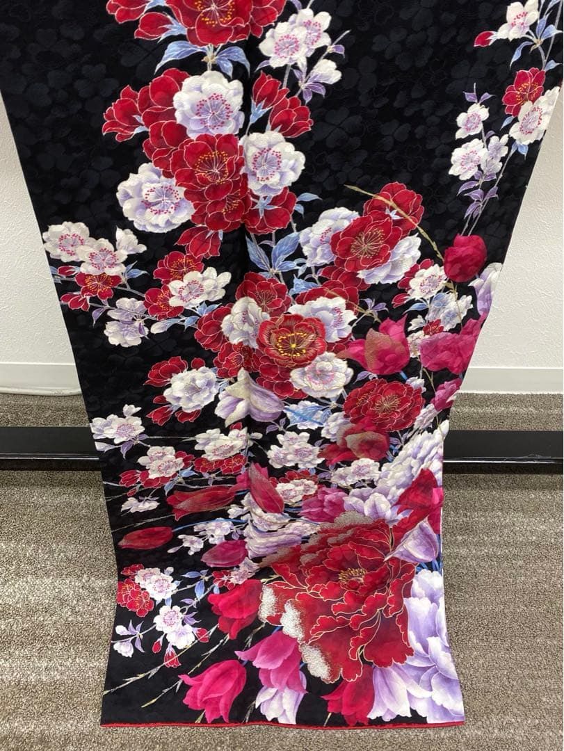 振袖 假屋崎省吾 刺繍 金彩 紋意匠 グリッター箔 チューリップ 身丈 