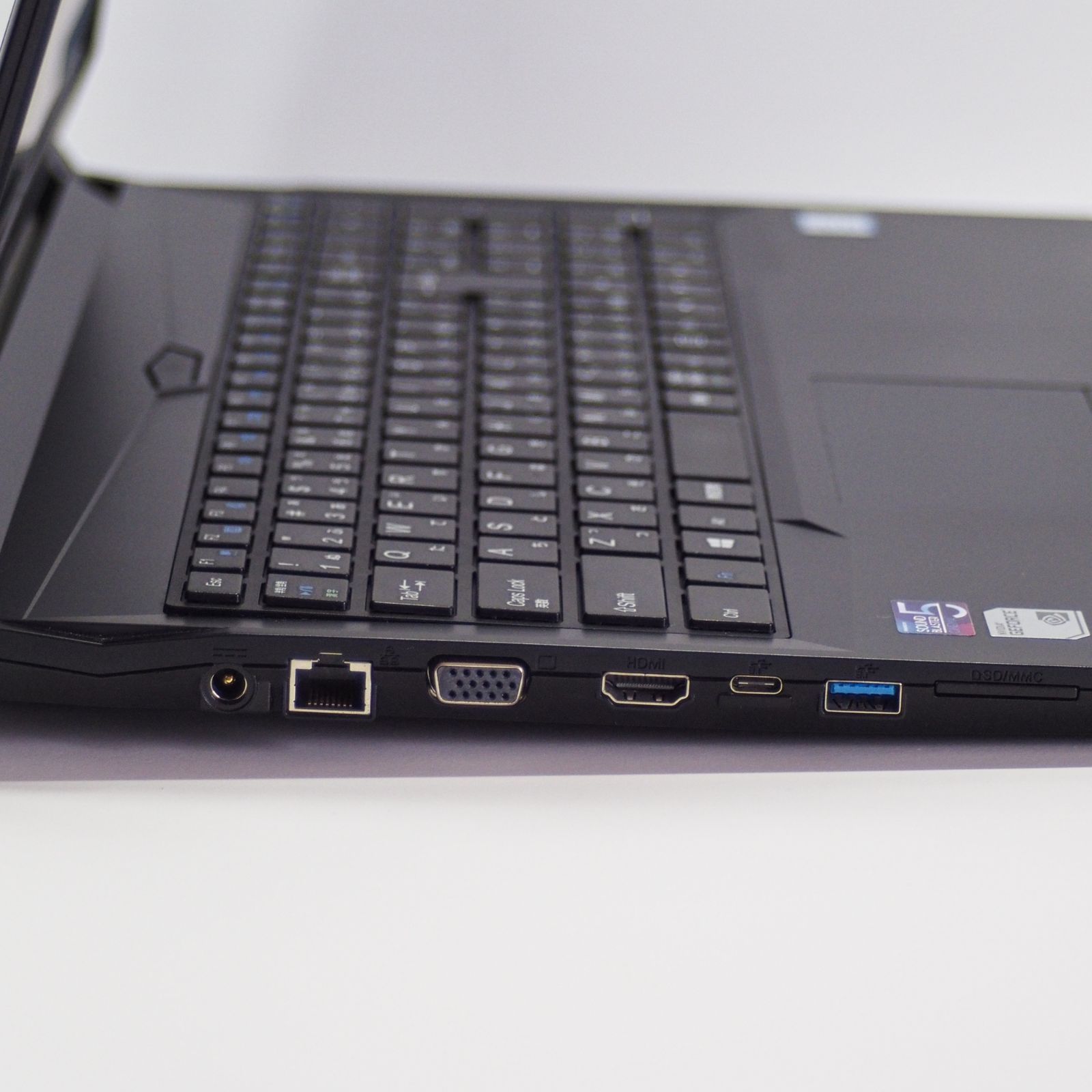 Mouse m-Book K690、16 GBメモリ、512GB SSD、Windows 11 Pro