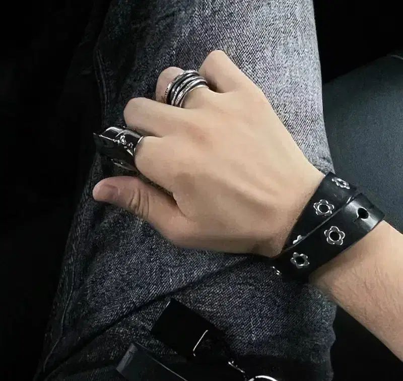 OUR LEGACY(アワーレガシー) フラワー チョーカー ブラック