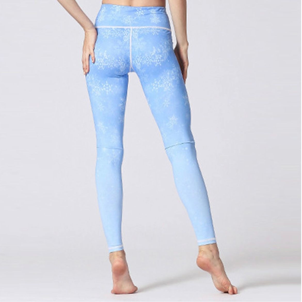 【美品】ALO YOGA ヨガ レギンス Mサイズ ブルー L】ヨガ レギンス ブルー 水色 ランニングパンツ 通気性