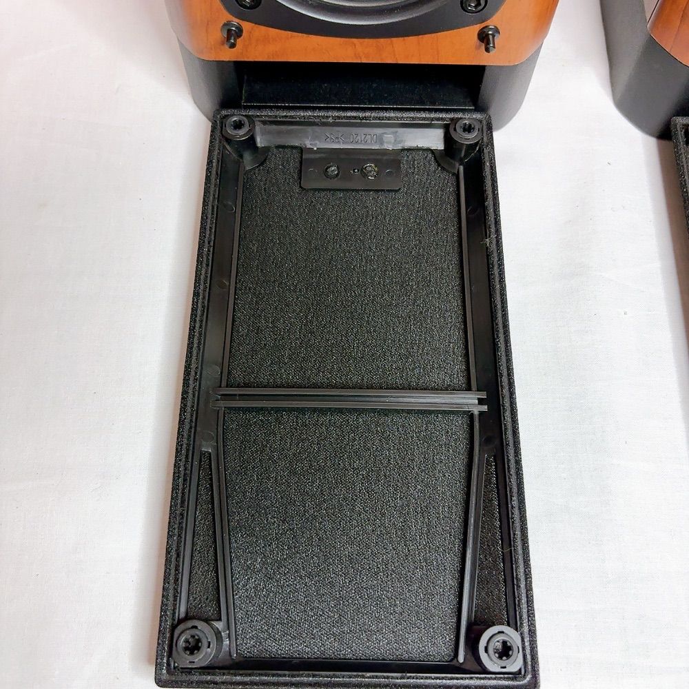 極美品】ONKYO ブックシェルフ型バスレフスピーカー D-012EXT シリアル