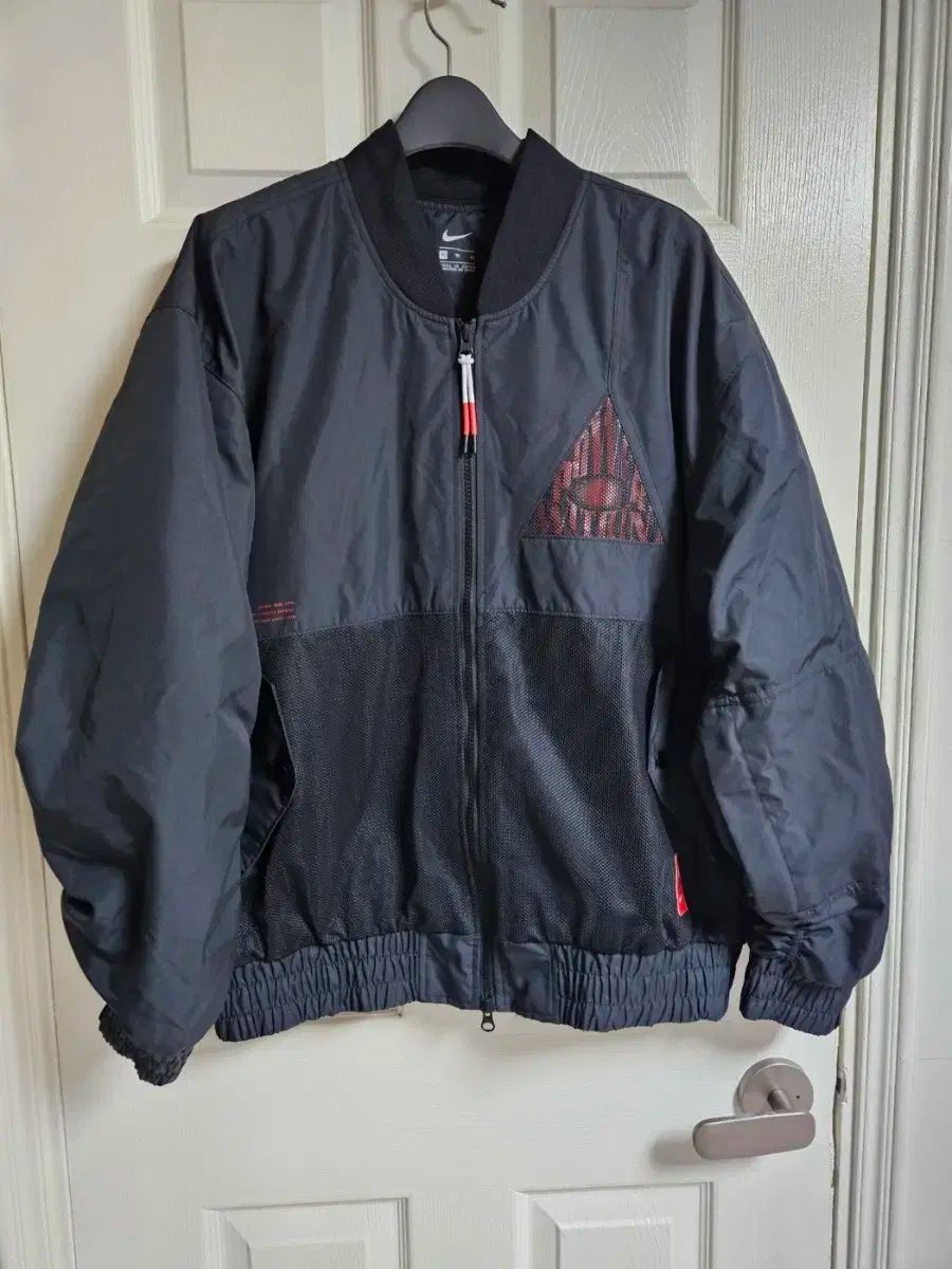 Nike(ナイキ） MA-1ジャンパー