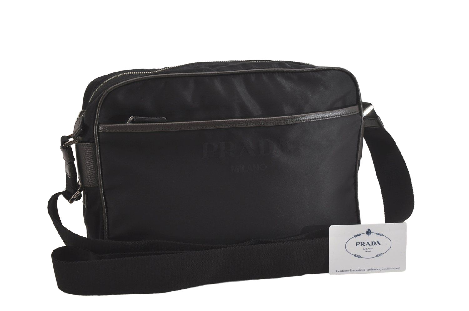 PRADA プラダ　ショルダーバッグ ブラック ナイロン バッグ ヴィンテージ PRADA プラダ ショルダーバッグ ブラック トライアングルロゴ