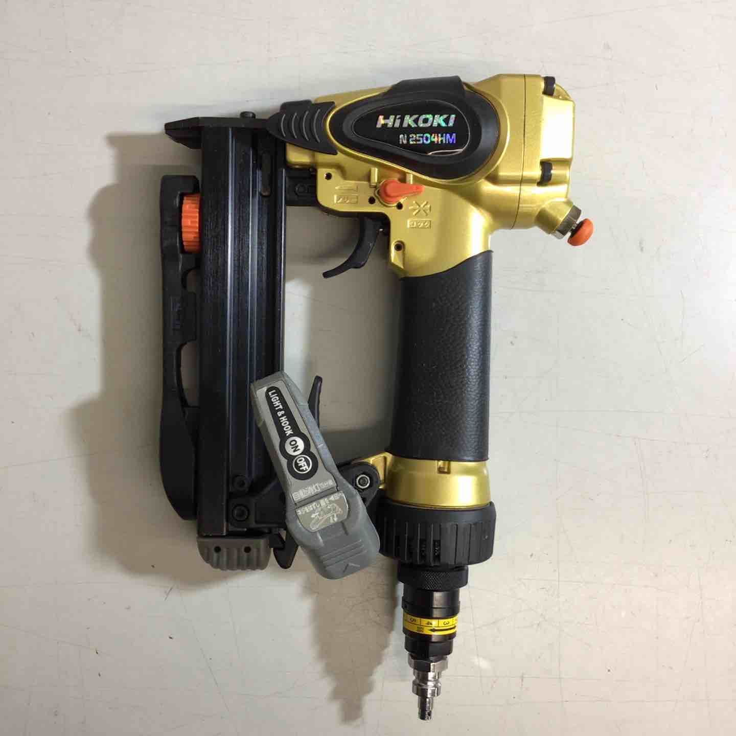 ☆ハイコーキ(HIKOKI ※旧:日立工機) 高圧エアタッカ N2504HM【戸田店