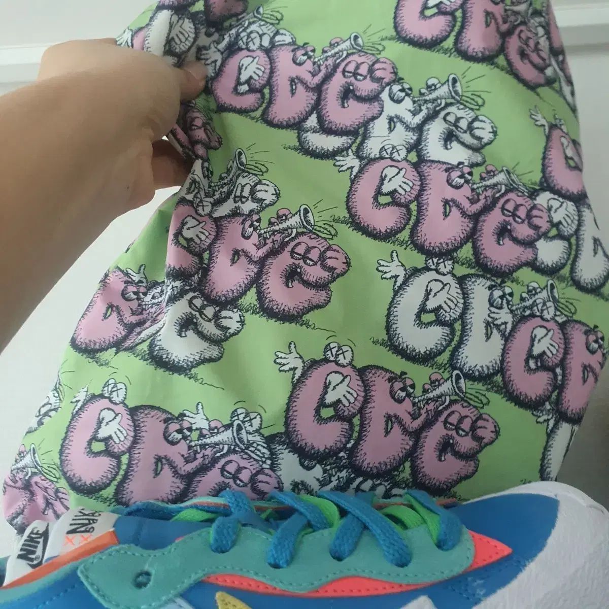  カウズ x COMME des GARCONS(コム・デ・ギャルソン) バッグ ショルダーバッグ