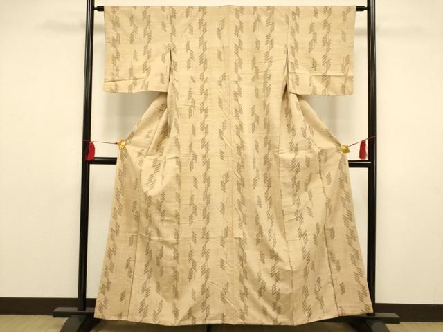 平和屋着物□上質な紬 幾何学文様 正絹 逸品 AAAU7880fw - メルカリ 