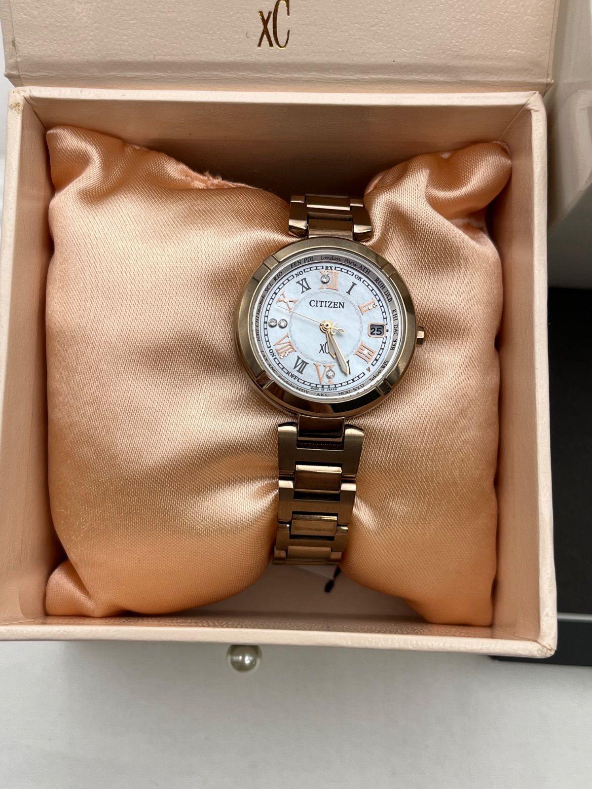 ▽稼働品 CITIZEN シチズン 電波ソーラー腕時計 XC クロスシー ティアニタラインハッピーフライト 世界 3000本 H246-T023193 00827