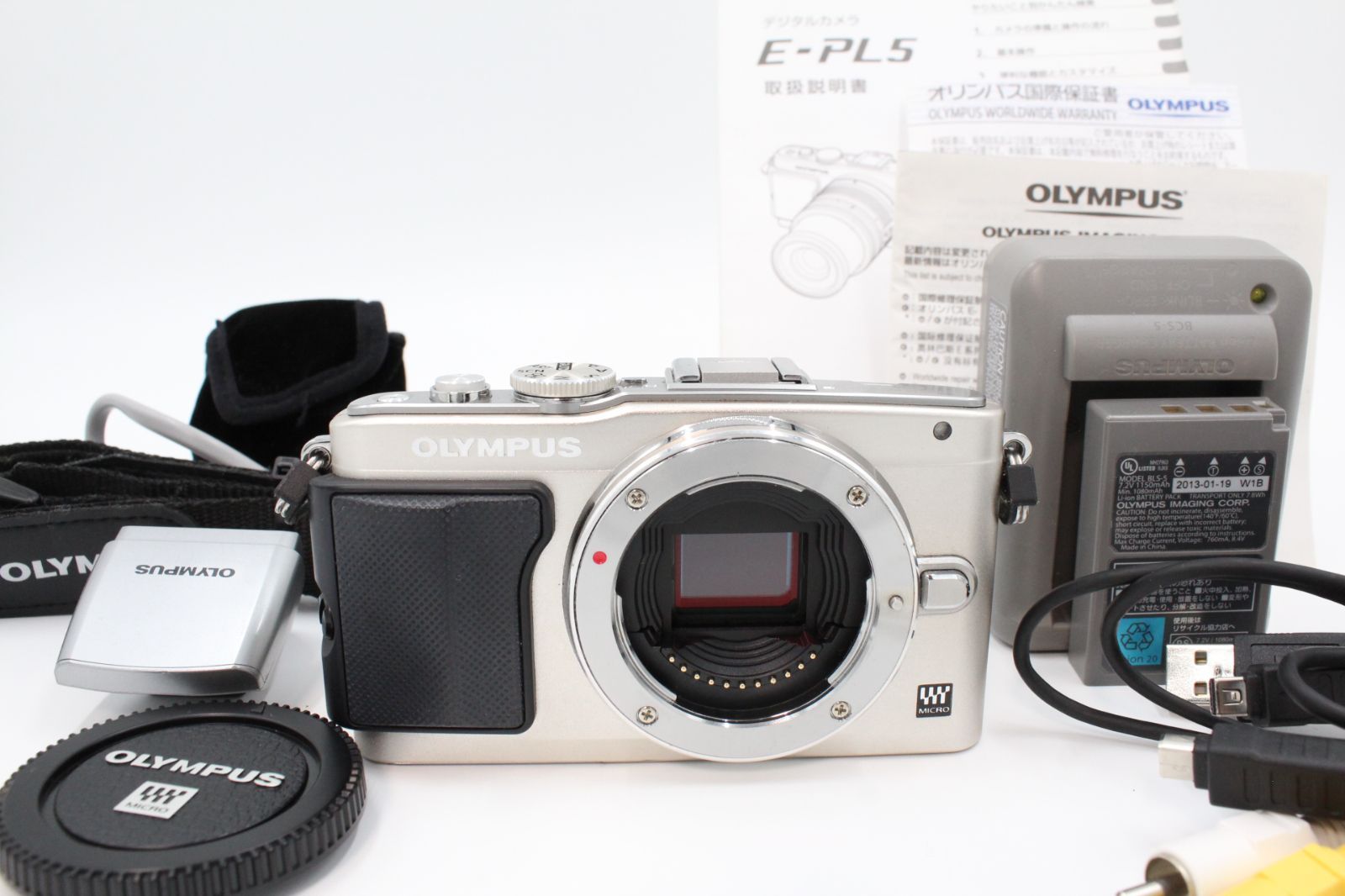 シャッター数1,996回！！付属品多数！！＞＞【美品】OLYMPUS 