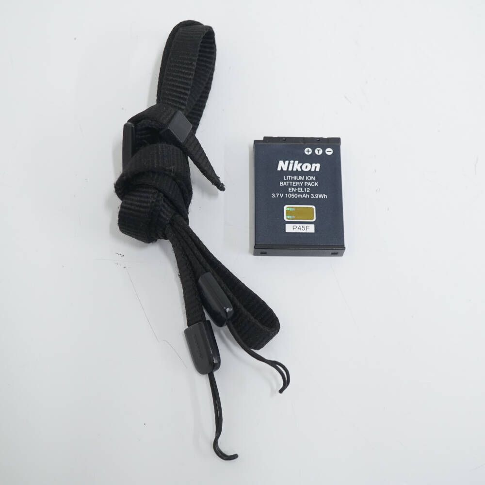 Nikon COOLPIX W300 デジタルカメラ USED品 本体+バッテリー ブラック  