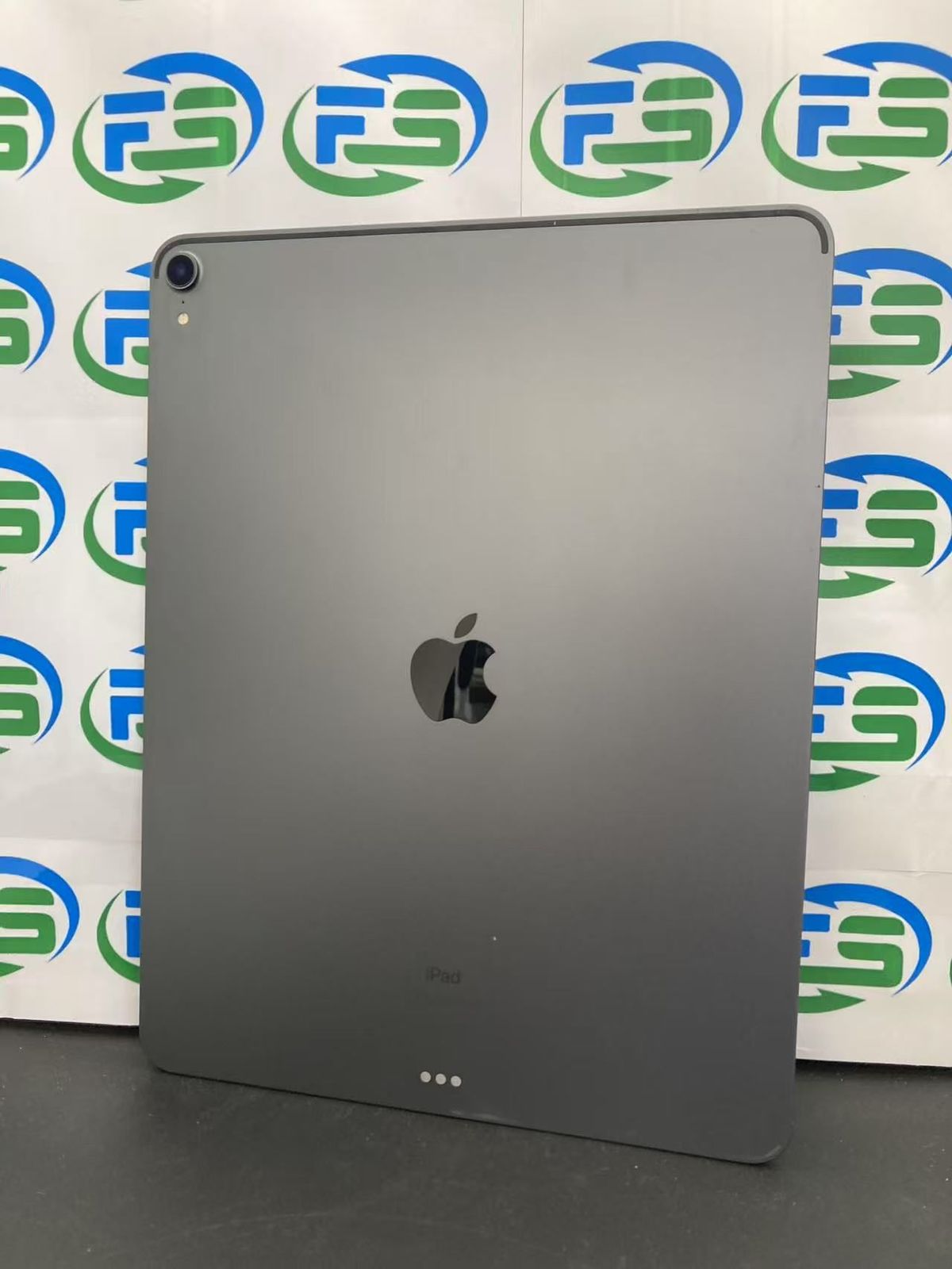 iPad Pro 12.9インチ 第3世代 512GB スペースグレイ 画面焼けあり