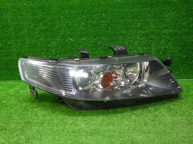 アコード　右ヘッドライト　HID　CL　CM　前期　P2925　J0　ホンダ　バラスト付　250712033
