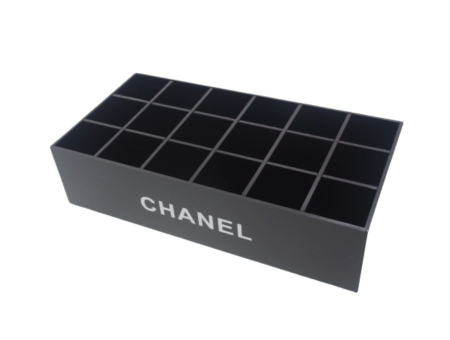 シャネル ノベルティ コスメ収納 アクリルケース 18マス 3×6 スタンド 箱付 ブラック CHANEL【New 新品】