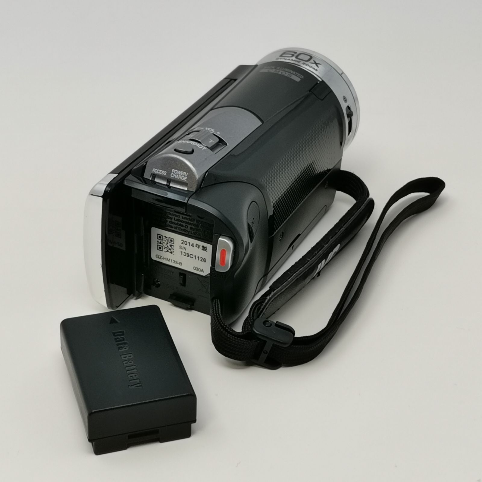 新品同様 JVC Everio GZ-HM133 ビデオカメラ Amazon | JVC ハイビジョンメモリームービー「GZ-HM133