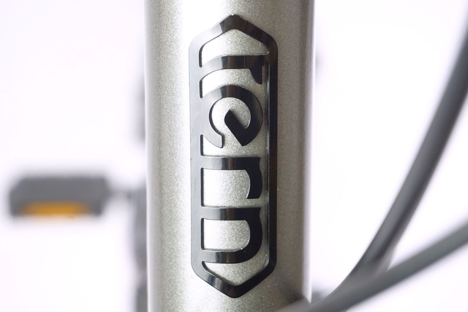 TERN 「ターン」 AMP F1 2023年モデル 20インチ ミニベロ / バイチャリ中目黒店