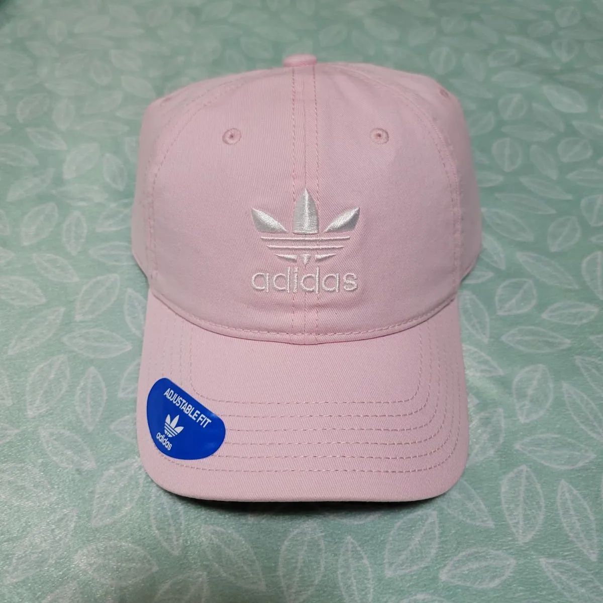 adidas キャップ 薄ピンク - 帽子