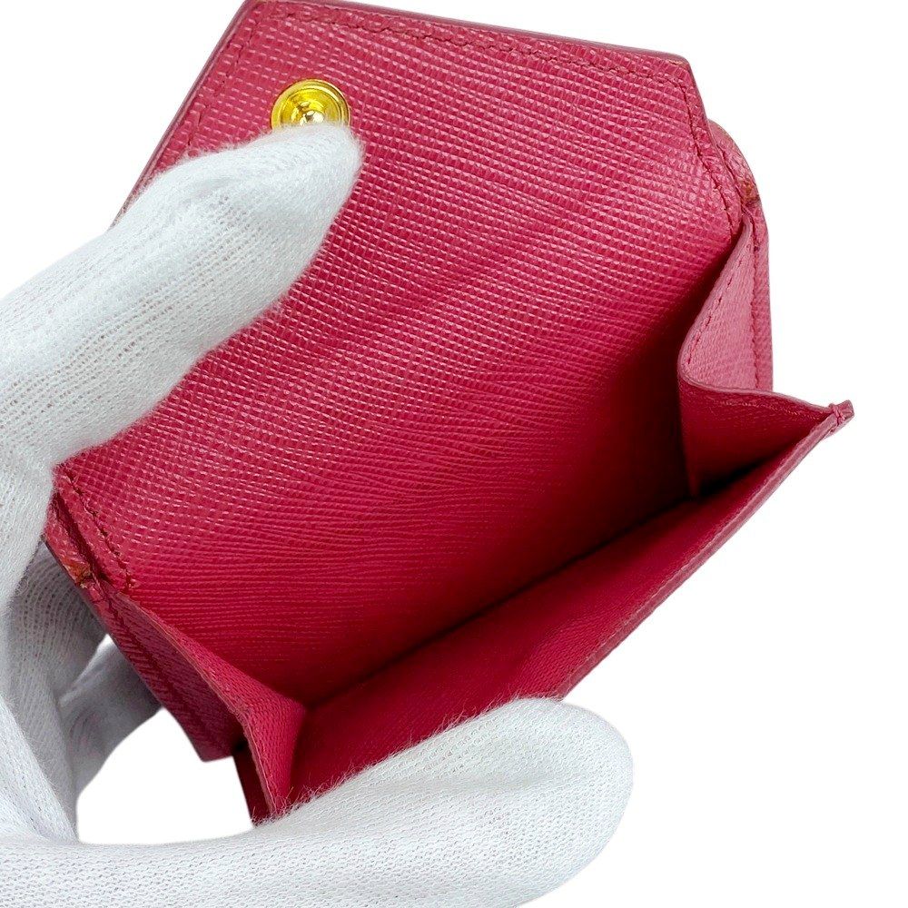 ■中古■　プラダ 三つ折り財布 コンパクトウォレット 財布 サフィアーノ ピオニー ピンク 【451102】11 □□ プラダ 三つ折り財布 コンパクトウォレット 財布 サフィアーノ
