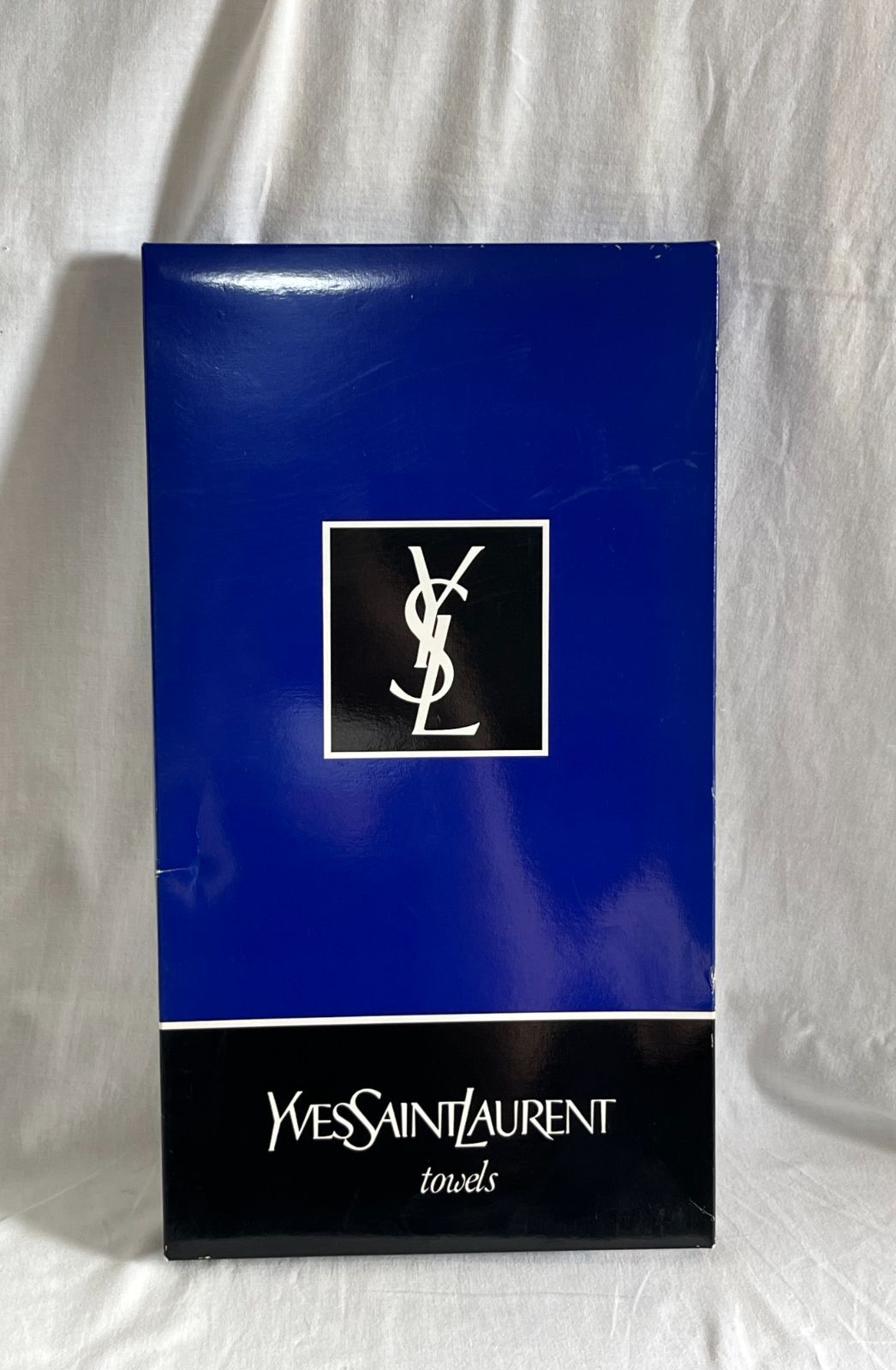 新品未開封】YVES SAINT LAURENT（イヴ・サンローラン）タオル