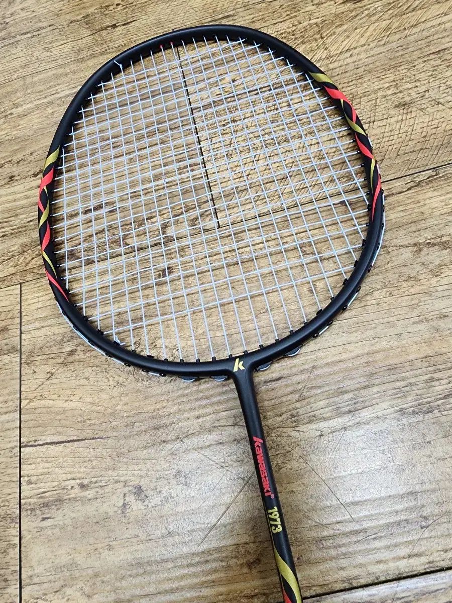 バドミントンラケット 最新モデル 軽量 4 U ユニセックス 入門用 用