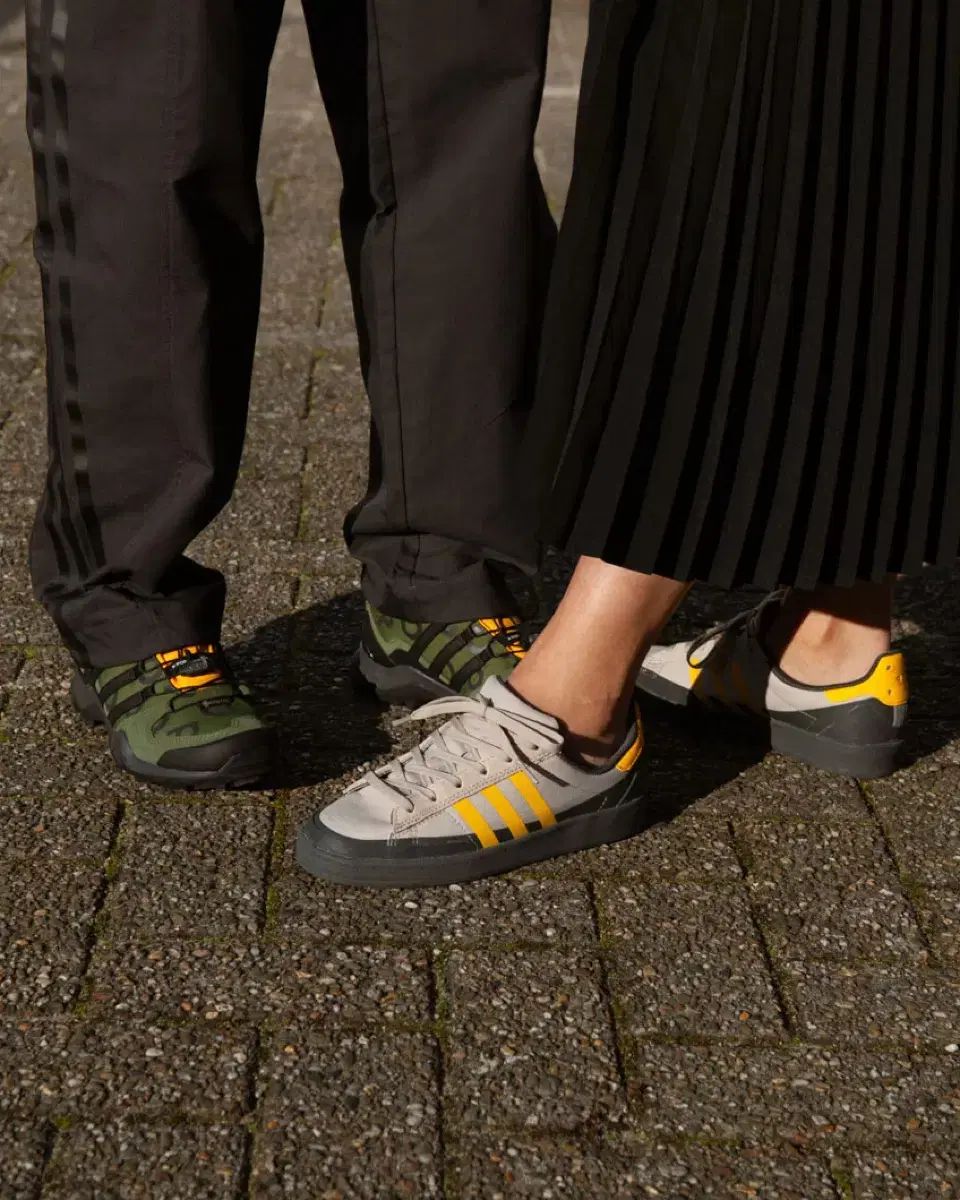 adidas(アディダス) x ポップス 取引 会社 キャンパス ADV グレー アクティブ ゴールド 280
