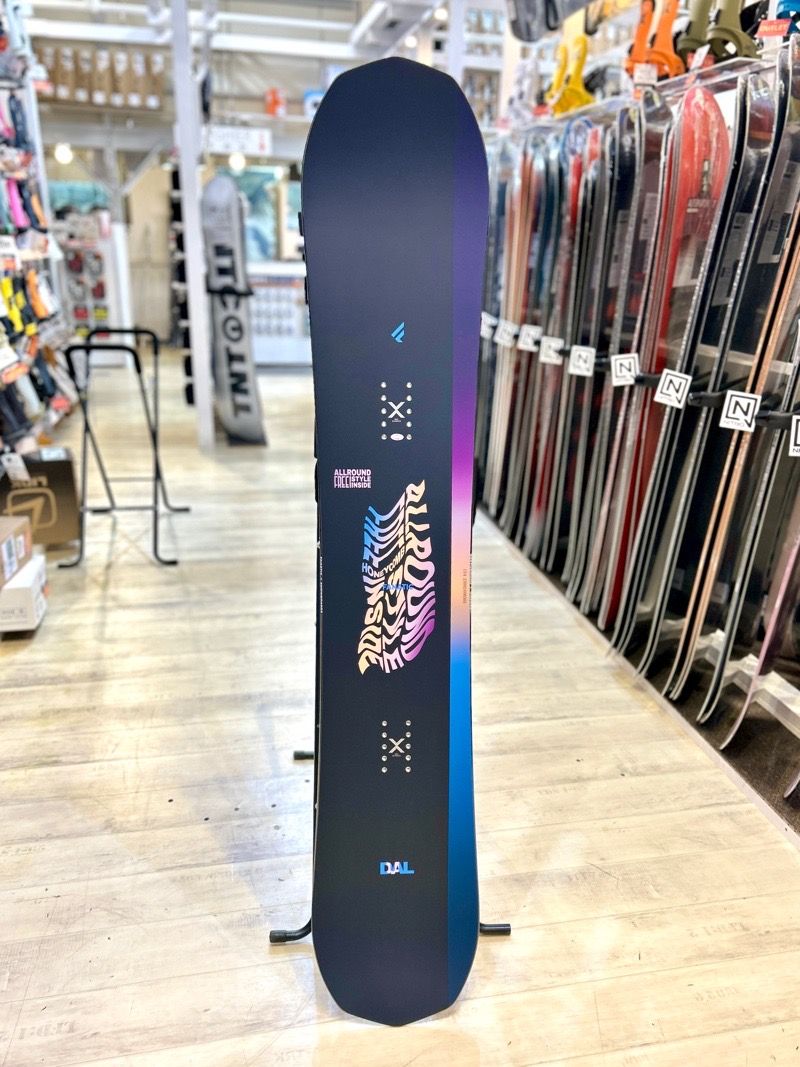 な*に様 ファナティック　FANATIC　DUAL　スノーボード　154cm　名 な*に様 ファナティック FANATIC DUAL スノーボード 154cm 名