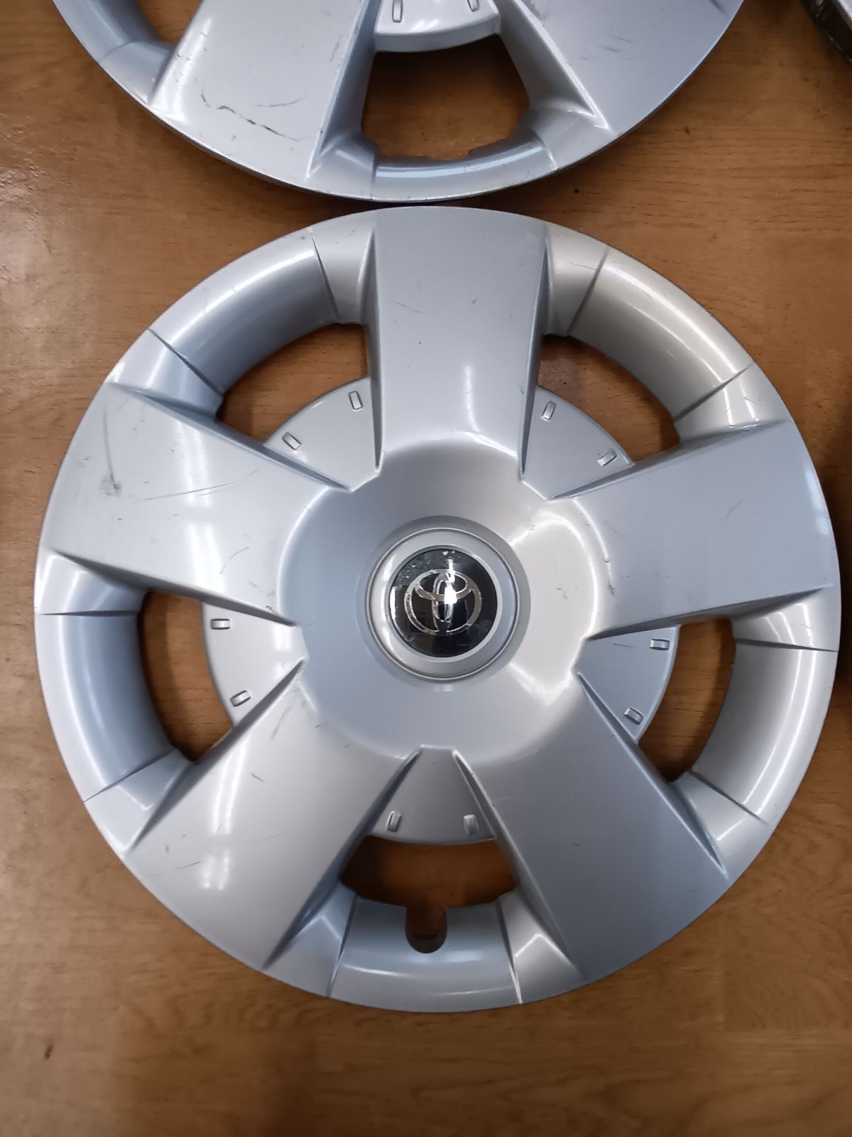 トヨタ 新型シエンタ純正 ホイールカバー ホイールキャップ 4枚セット