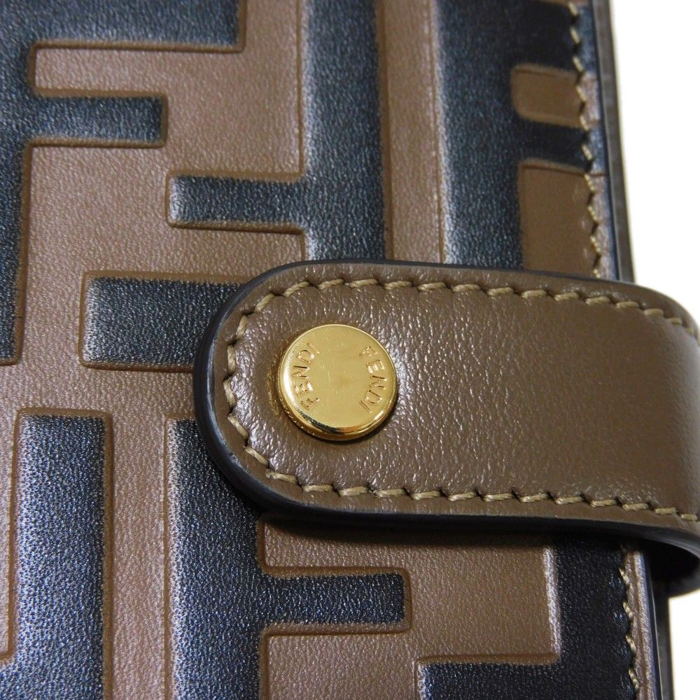 ズッカ ブラウン