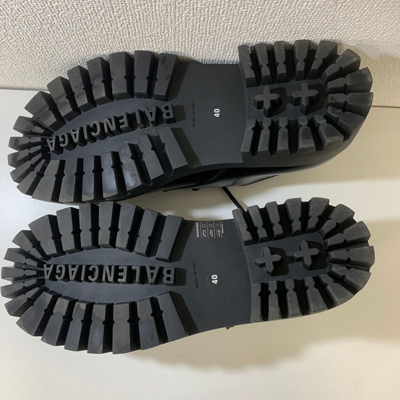 バレンシアガ　ダービーシューズ　ロゴ 2カラー☆新作【BALENCIAGA】ダービー マット ロゴ (BALENCIAGA