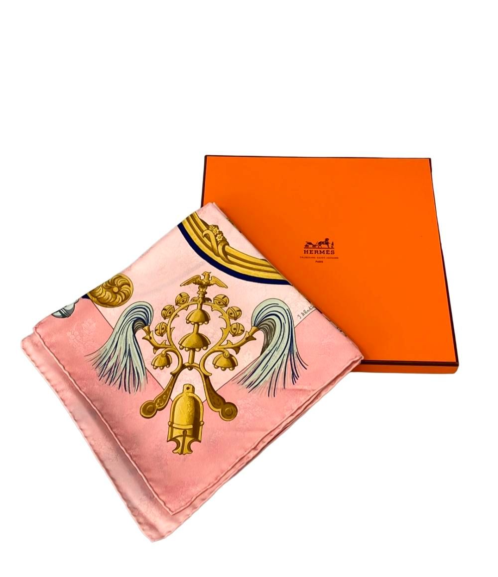 美品 エルメス スカーフ カレ90 シルク100% 羽飾りと鈴 Plumes et