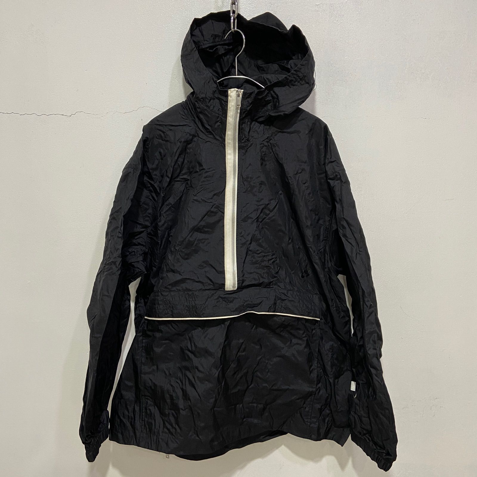 訳あり☆タグ付き未使用☆NIKE☆ナイキ☆アノラックパーカー☆ペーパー 