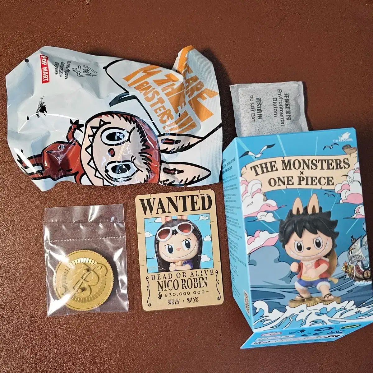 ONE PIECE Labubu フィギュア 12個セット 新品未開封 Labubu x ONE PIECE ラブブ ワンピース 12個 セット 未開封 POP MART