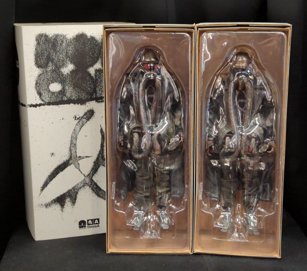 ThreeA WWR N.O.M. COMMANDER 8TH ANNIVERSARY LTD SET