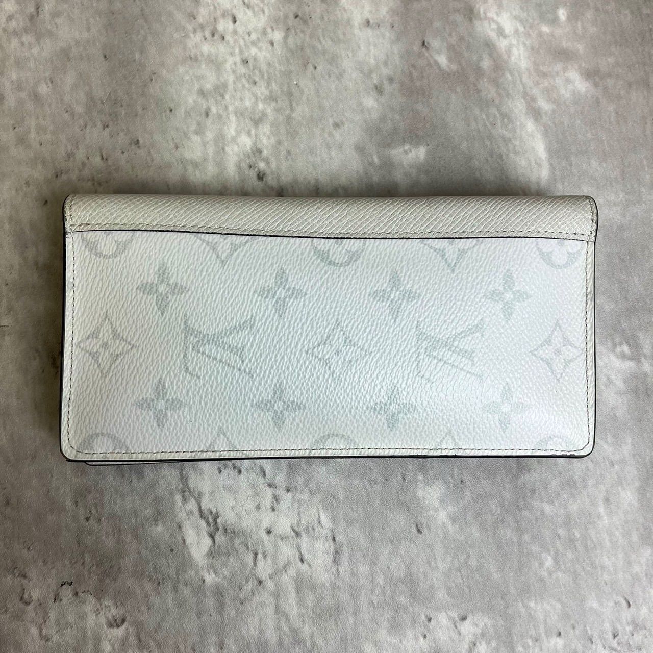 ✨良品✨ LOUISVUITTON ルイヴィトン 長財布 二つ折り財布 ポルトフォイユ ブラザNM タイガラマ モノグラム ICチップ ロゴ型押し  シルバー金具 ウォレット カードケース 定期入れ 小銭入れ レザー メンズ ホワイト 白色 - メルカリ