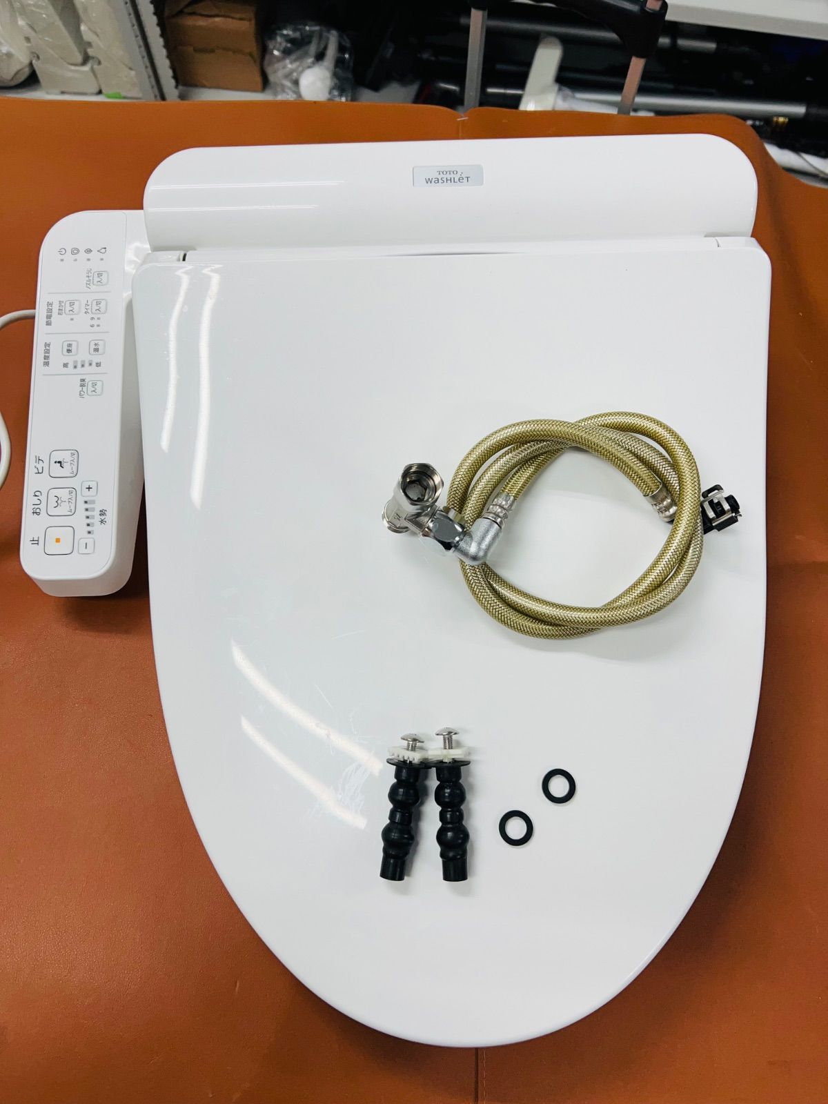 SP598 TOTO 温水洗浄便座 TCF2222E ／2021年製 【公式通販】