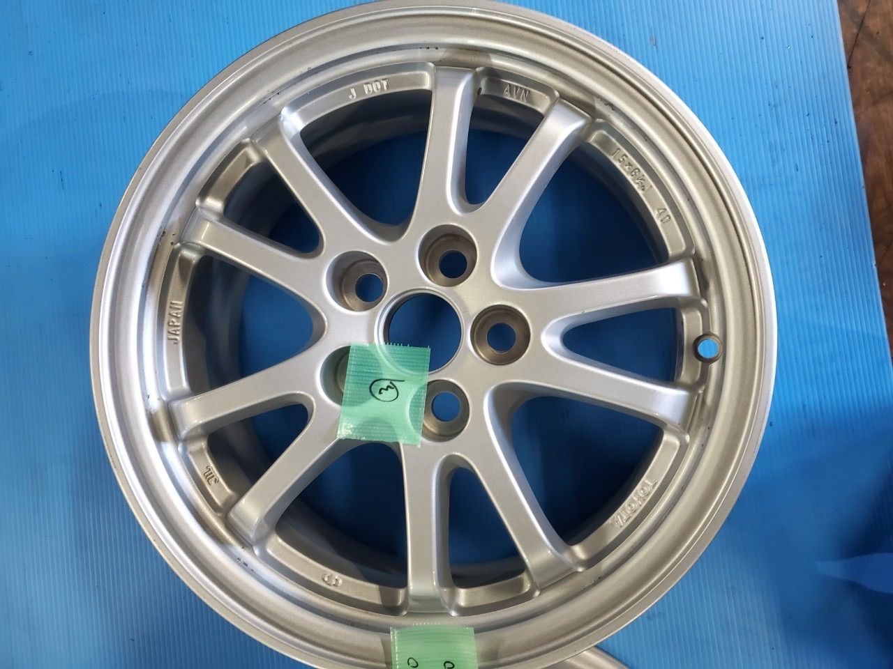 トヨタ 50プリウス 純正アルミホイール タイヤセット 195/65R15 【公式