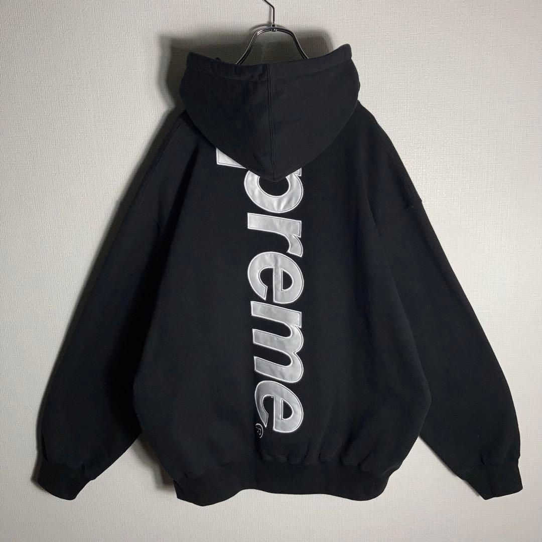 【美品】SUPREME プルオーバーパーカー サテン アップリケ 黒 L 美品】SUPREME プルオーバーパーカー サテン アップリケ 黒 L