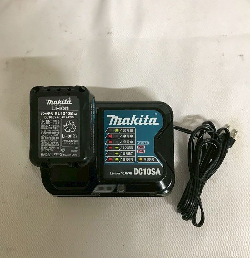 送料、返品無料。 北見市発 ヤマダ YAMADA バッテリー式グリースガン EG-400BⅡ 緑 マキタ makita 充電器 DC10SA バッテリ BL1040B 2025超人気！