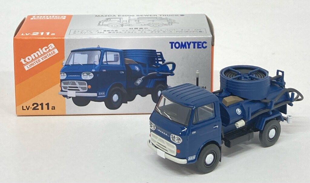 【新品】TOMICA LIMITED VINTAGE マツダT2000M 2台。 IMG_6697.jpg?ssl=1