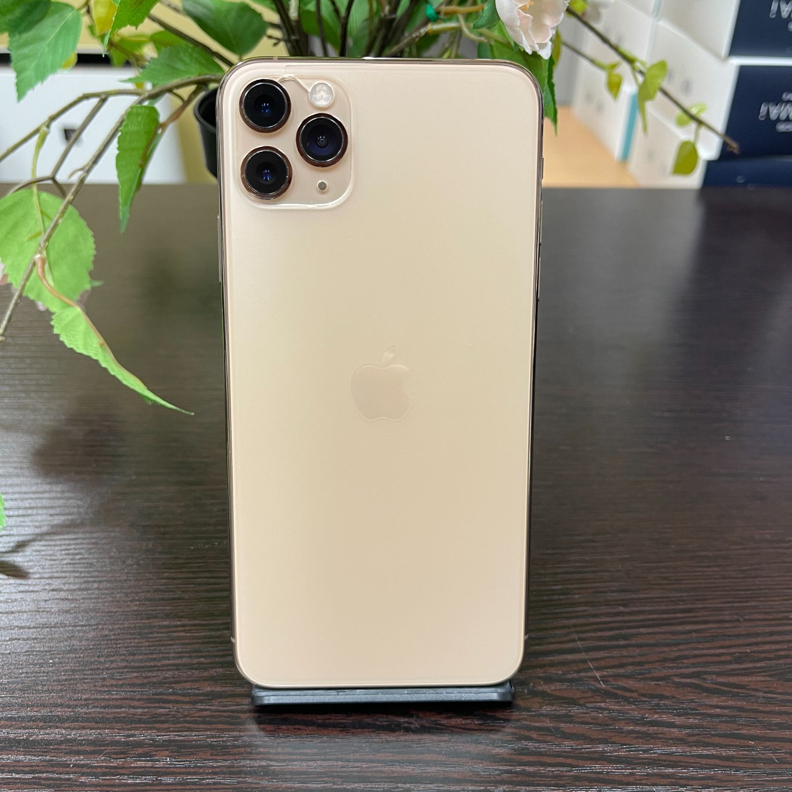 iPhone 11ProMax 64GB ゴールド Apple Store SIMフリー送料無料 iPhone