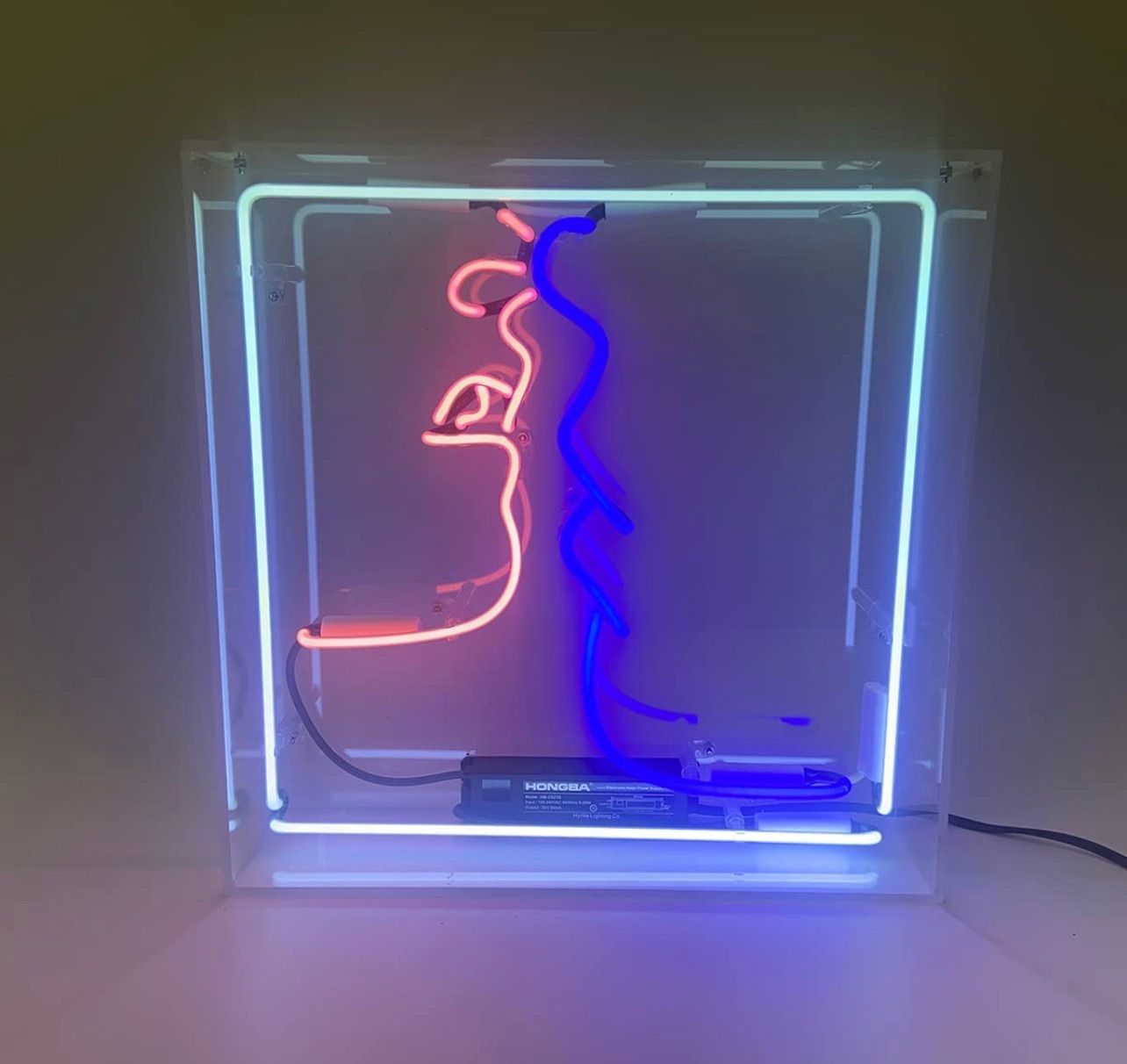 オーダーメイド ネオンサイン キス NEON LIGHT SIGN ショップ ホーム カフェ クラブ 喫茶店 バー 飲食店 装飾用 ネオン看板  アクリルケース ネオン管 ライト 壁掛け 店舗 インテリア 装飾用 プレゼント (KISS) - メルカリ