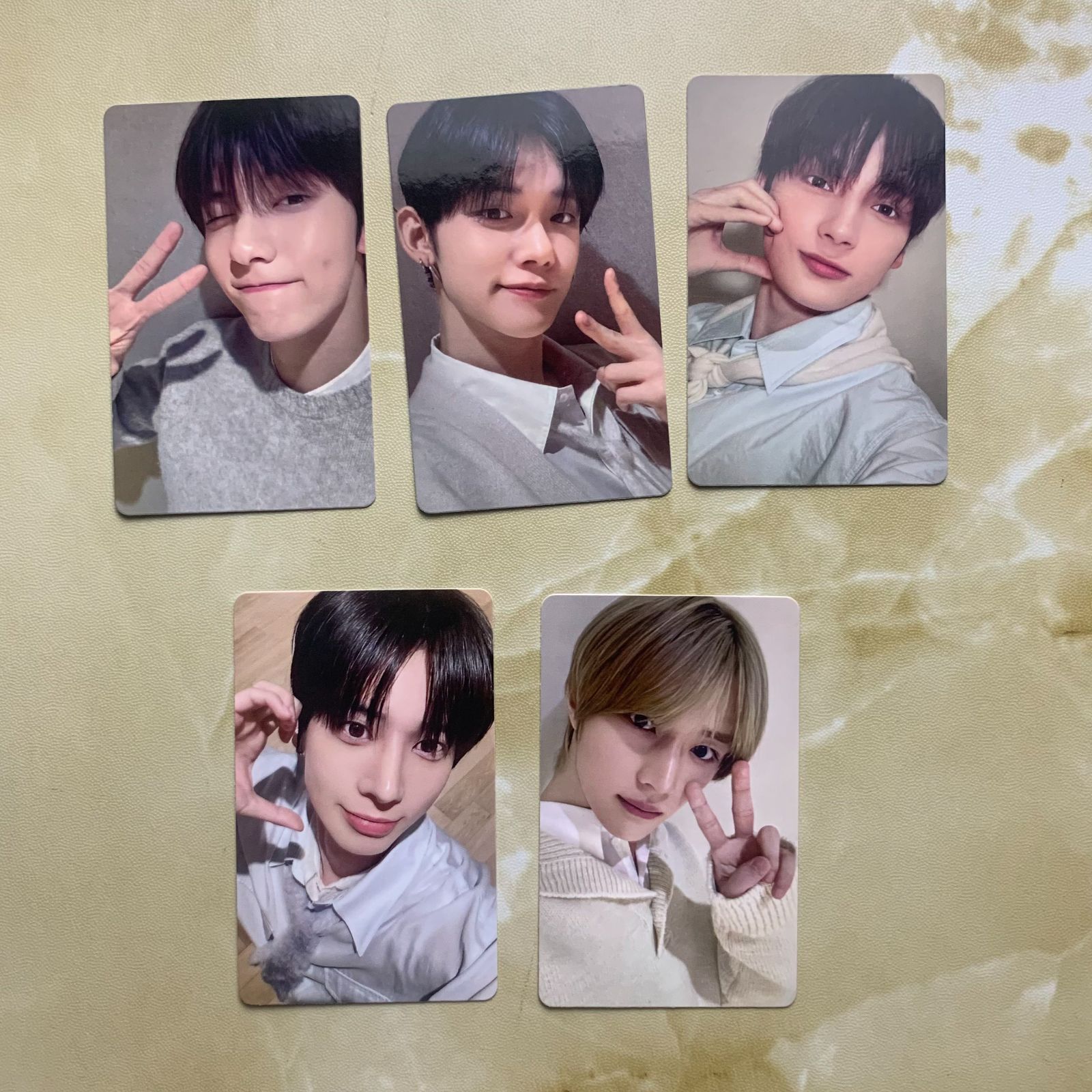 匿名配送 TXT FC 新規入会 友達紹介 キャンペーン 特典 ソロフォトカード トレカ 5枚 コンプ セット