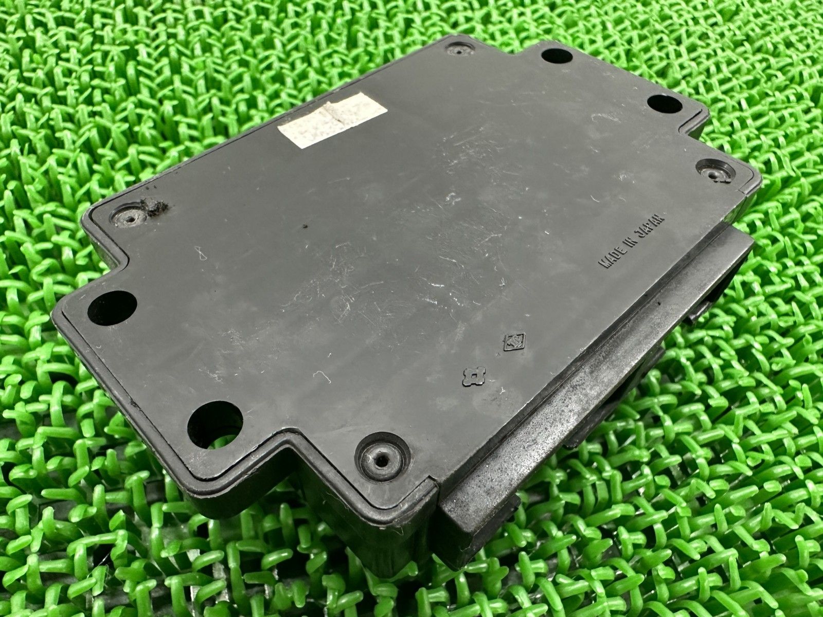 ZZ-R1100 ヒューズボックス 26021-1081 カワサキ 純正 バイク 部品