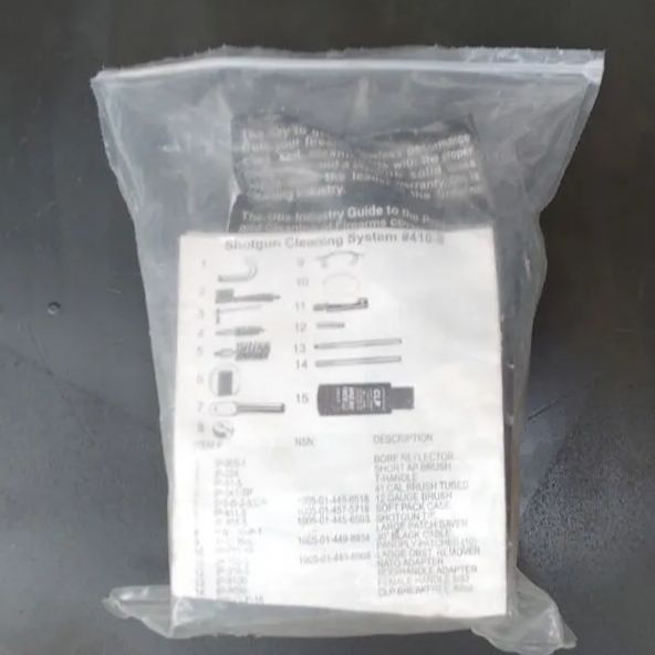 米軍放出品】OTiSライフルクリーニングキット - メルカリ