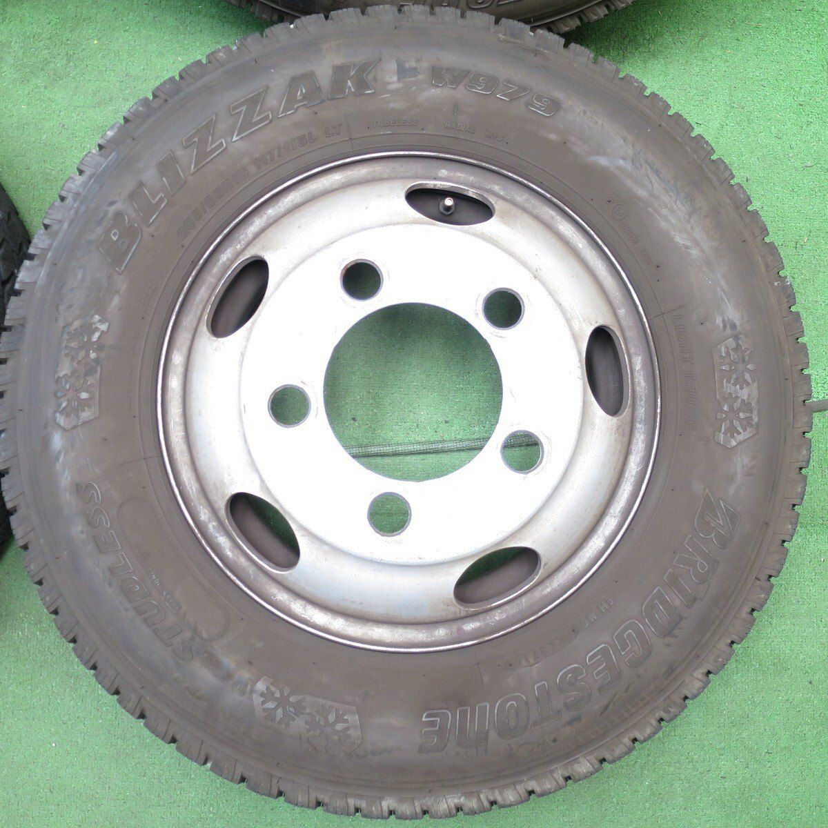 W979 205/85R16 117/115L LTスチールホイール6本セット！ 4本