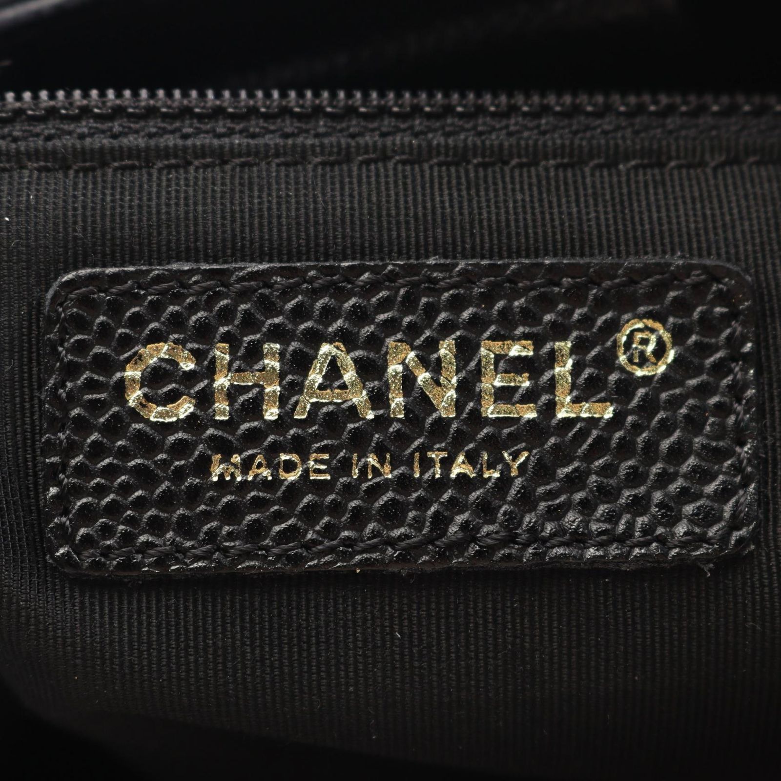 CHANEL シャネル