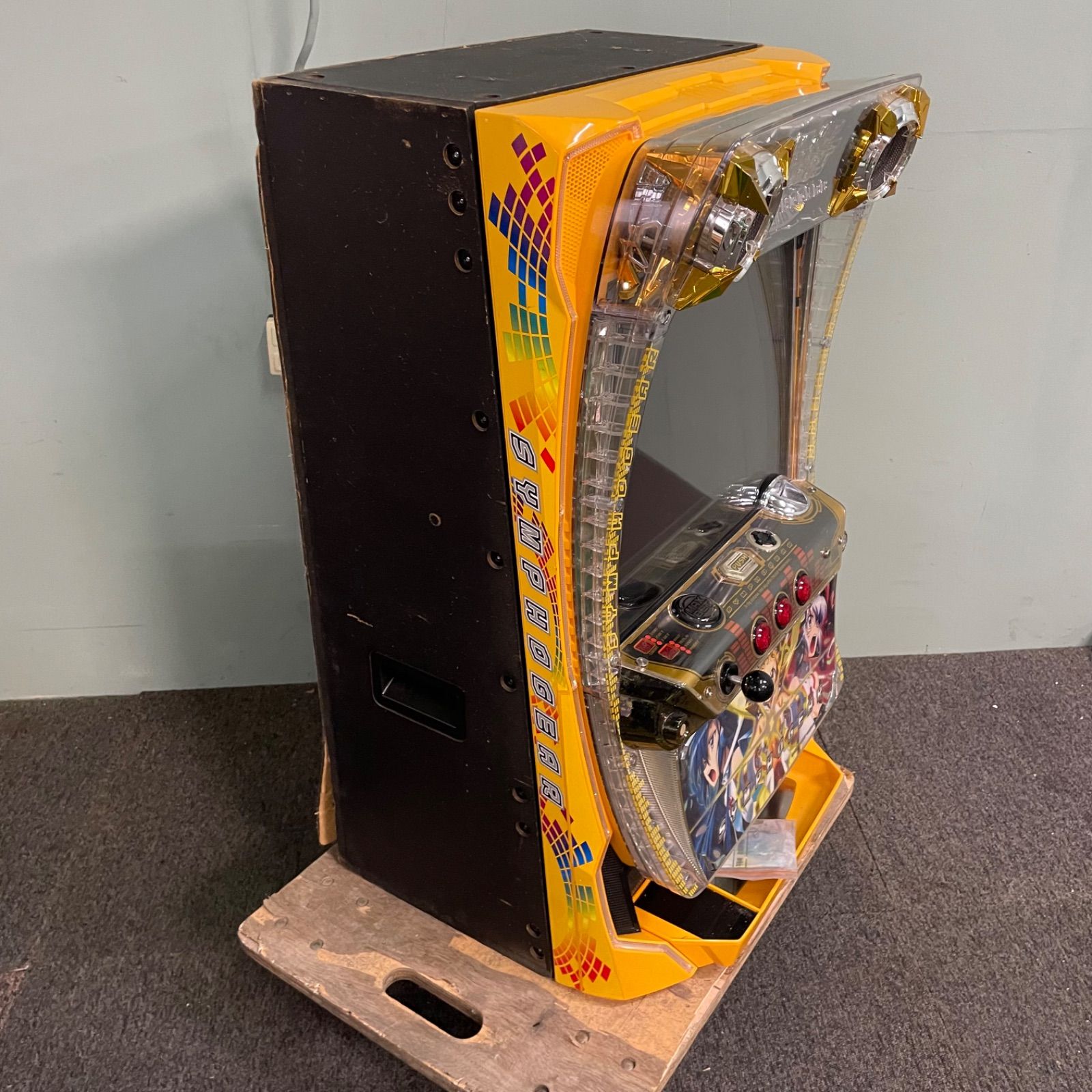 パチスロ 戦姫絶唱シンフォギア（5号機）不要機仕様【送料込み】 送料込み】戦姫絶唱シンフォギア 5号機 コイン不要機付き SANKYO